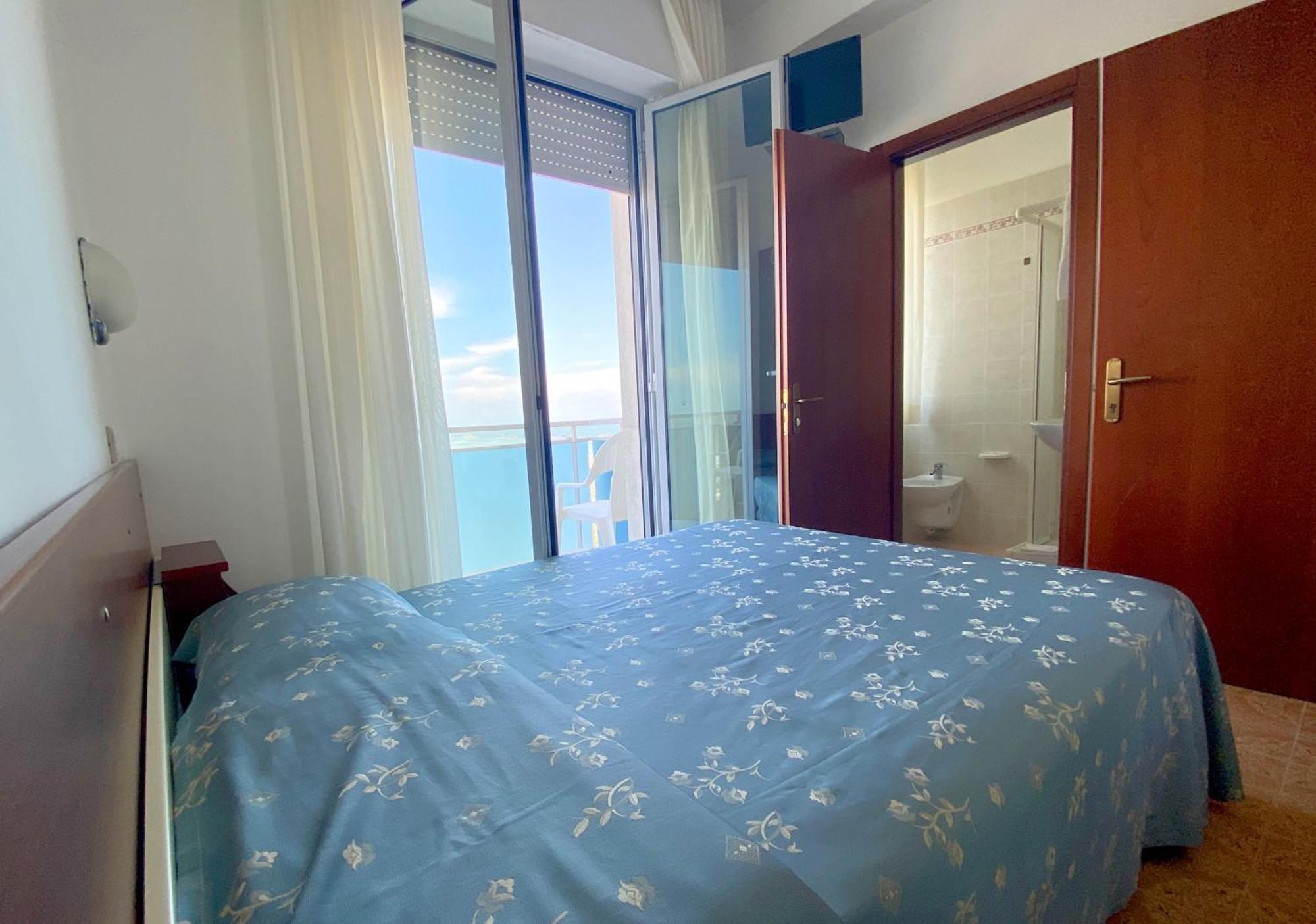 Hotel Sayonara เซนีกัลเลีย ภายนอก รูปภาพ
